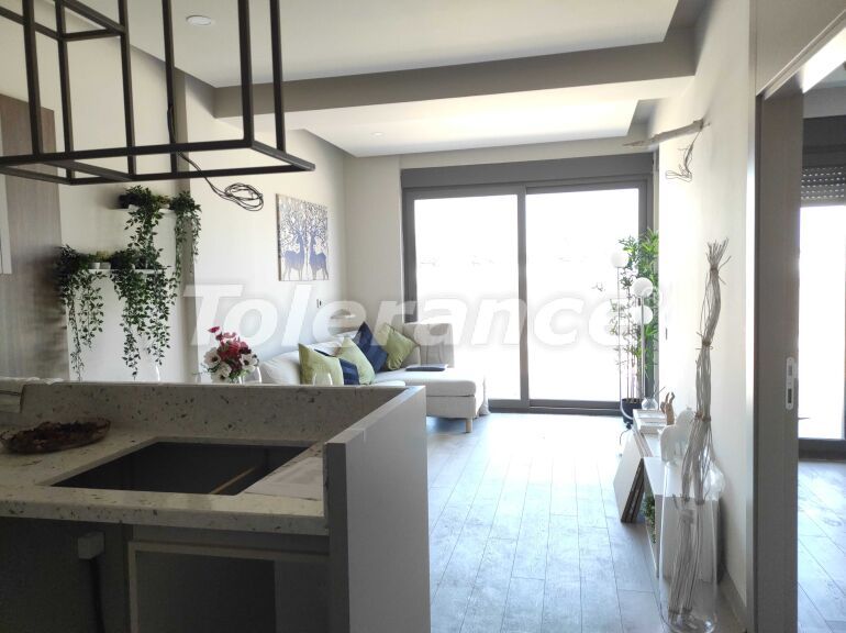 Квартира в Лара, Анталия с бассейном: купить недвижимость в Турции - 55474