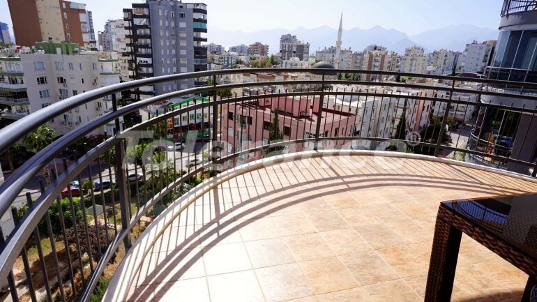 Квартира в Лара, Анталия с бассейном: купить недвижимость в Турции - 62054