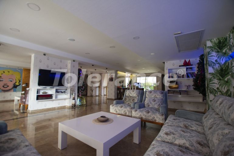 Квартира в Лара, Анталия вид на море с бассейном: купить недвижимость в Турции - 68039