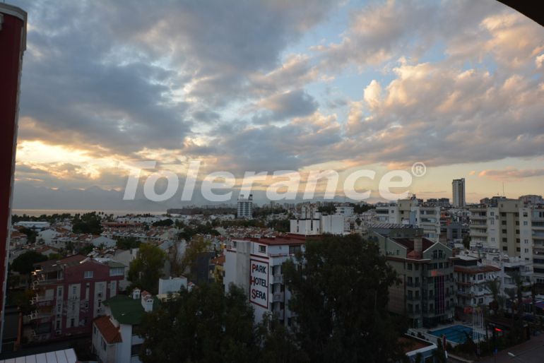 Квартира в Лара, Анталия вид на море с бассейном: купить недвижимость в Турции - 68126