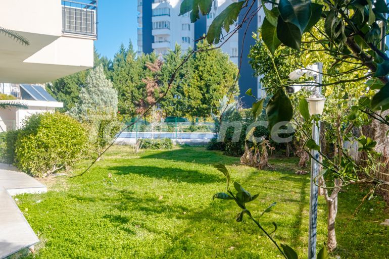 Квартира в Лара, Анталия вид на море с бассейном: купить недвижимость в Турции - 69502