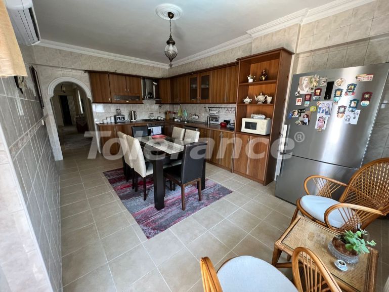 Квартира в Лара, Анталия с бассейном: купить недвижимость в Турции - 98299