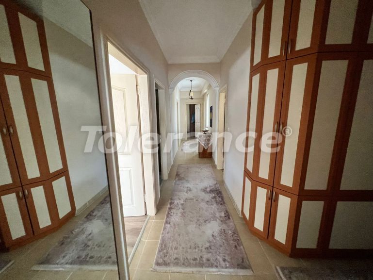 Квартира в Лара, Анталия с бассейном: купить недвижимость в Турции - 98300