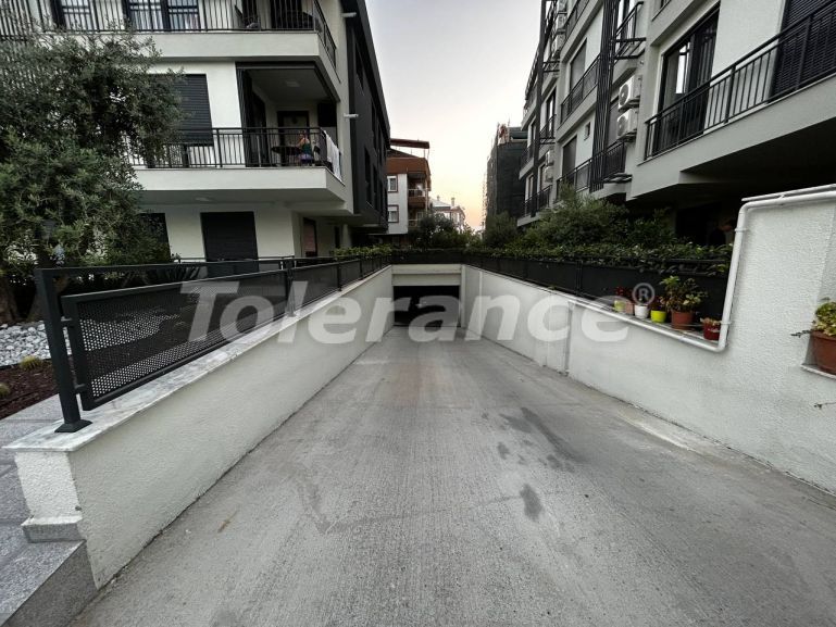 Квартира в Лара, Анталия с бассейном: купить недвижимость в Турции - 98621