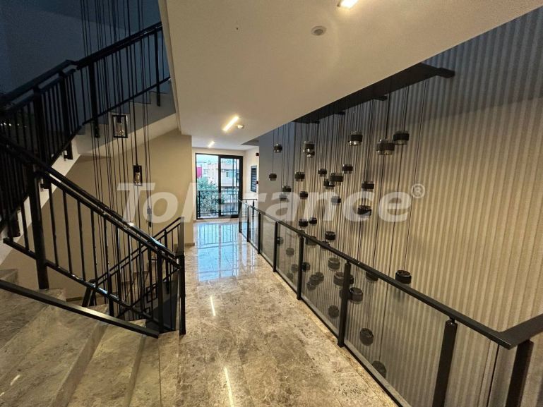 Квартира в Лара, Анталия с бассейном: купить недвижимость в Турции - 98633