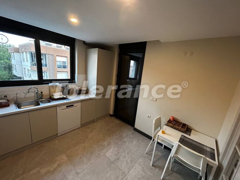 Квартира в Лара, Анталия с бассейном: купить недвижимость в Турции - 98640