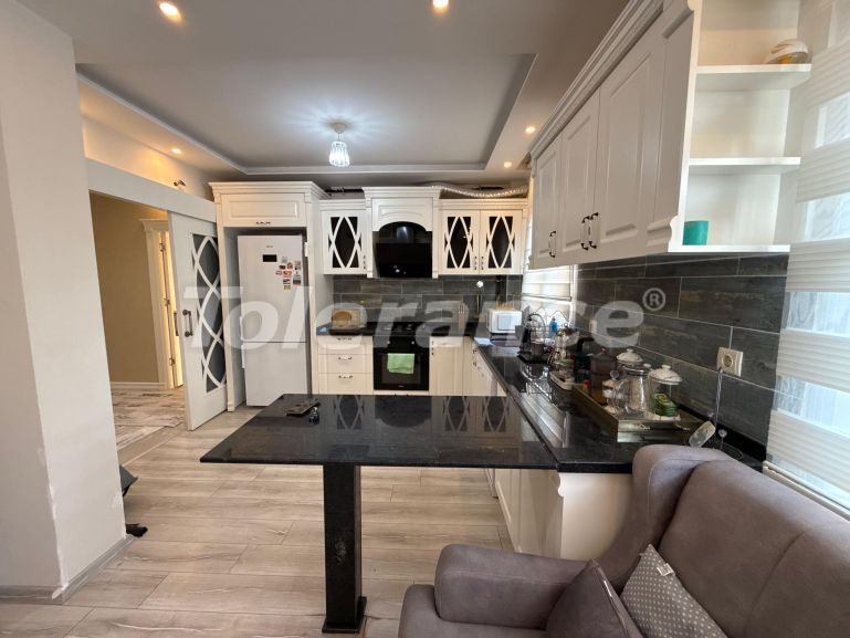 Квартира в Мезитли, Мерсин с бассейном: купить недвижимость в Турции - 130127