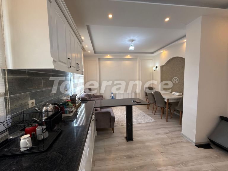 Квартира в Мезитли, Мерсин с бассейном: купить недвижимость в Турции - 130130