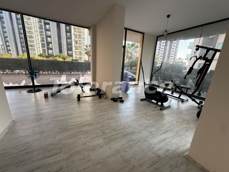 Квартира в Мезитли, Мерсин с бассейном: купить недвижимость в Турции - 130135