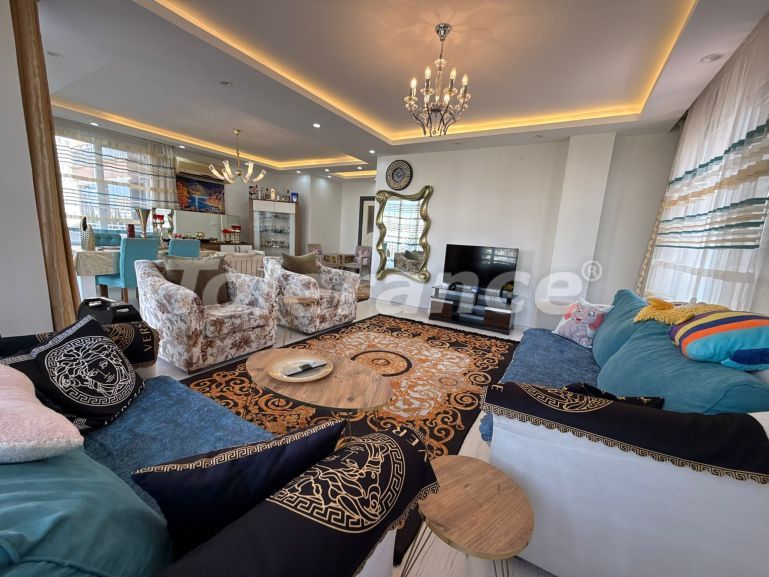 Квартира в Мезитли, Мерсин с бассейном: купить недвижимость в Турции - 130274