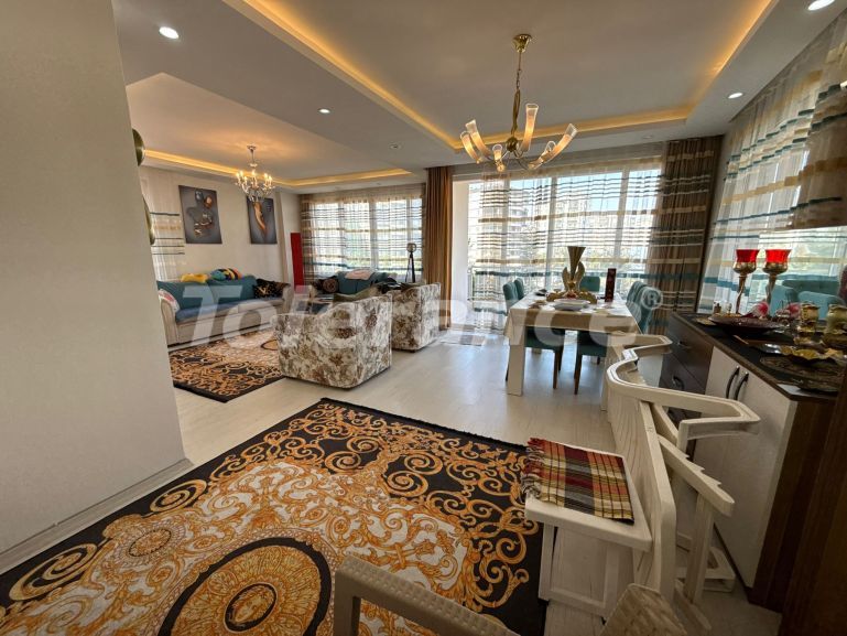 Квартира в Мезитли, Мерсин с бассейном: купить недвижимость в Турции - 130276