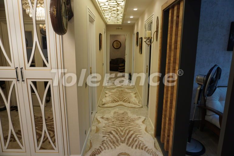 Квартира в Мезитли, Мерсин вид на море с бассейном: купить недвижимость в Турции - 46759