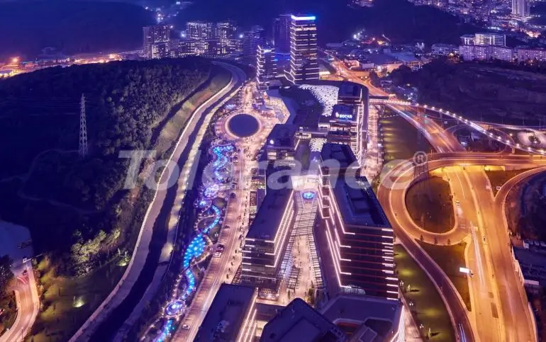 Квартира в Сарыер, Стамбул с бассейном: купить недвижимость в Турции - 23052