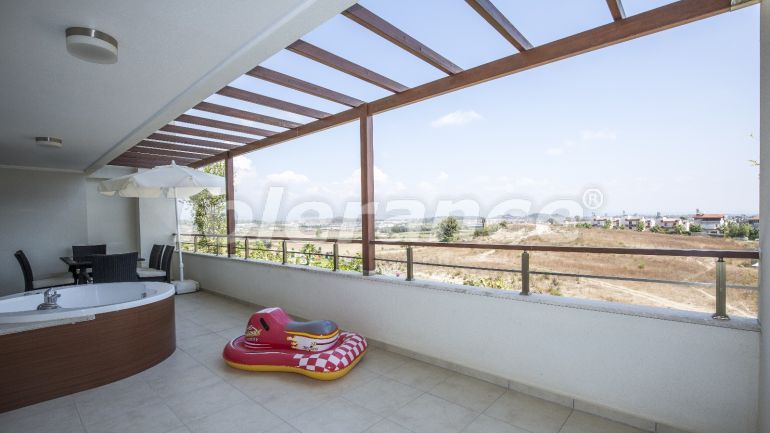 Квартира в Сиде с бассейном: купить недвижимость в Турции - 137205