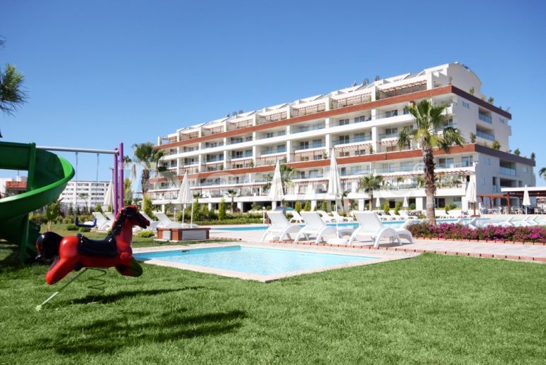 Квартира в Сиде с бассейном: купить недвижимость в Турции - 137224