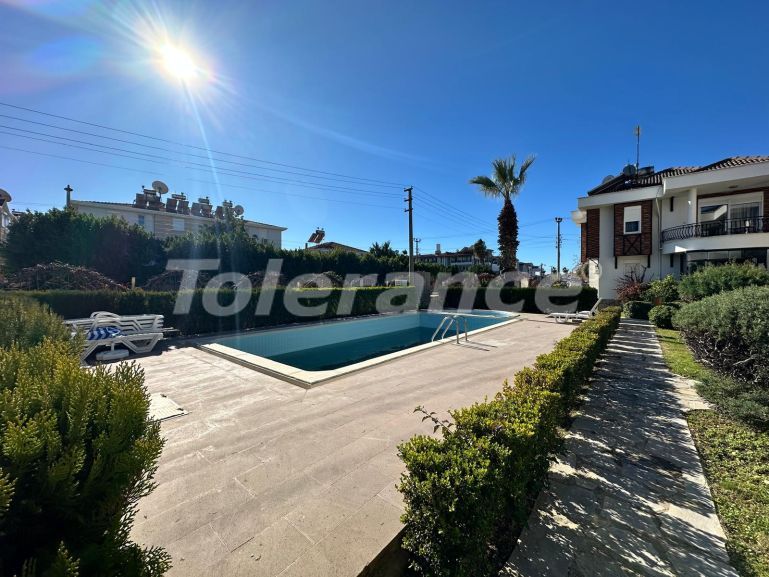 Квартира в Сиде с бассейном: купить недвижимость в Турции - 137499