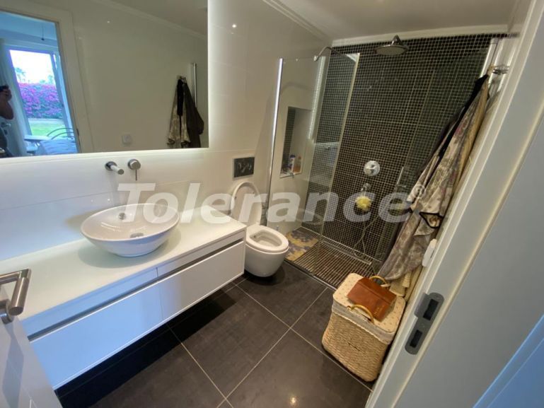 Квартира в Сиде с бассейном: купить недвижимость в Турции - 138072