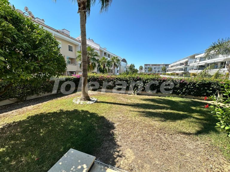 Квартира в Сиде с бассейном: купить недвижимость в Турции - 138077