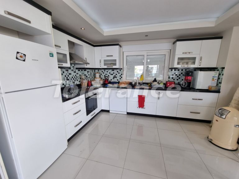 Квартира в Сиде с бассейном: купить недвижимость в Турции - 138288