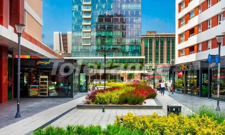 Квартира в Стамбуле с бассейном в рассрочку: купить недвижимость в Турции - 36424