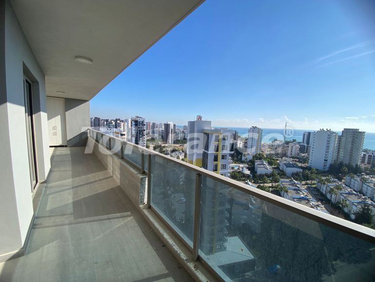 Квартира от застройщика в Тедже, Мерсин, Мерсин вид на море с бассейном: купить недвижимость в Турции - 137100