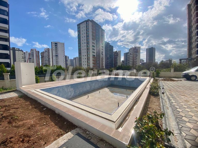 Квартира от застройщика в Тедже, Мерсин, Мерсин вид на море с бассейном: купить недвижимость в Турции - 137524