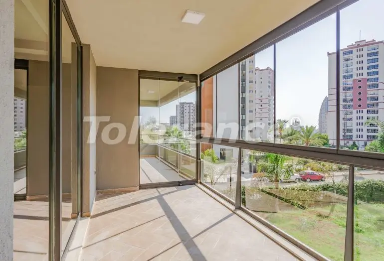 Квартира в Енишехир, Мерсин, Мерсин с бассейном: купить недвижимость в Турции - 35188