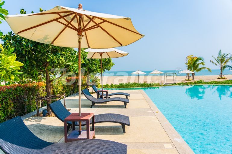 Отель в Анталии вид на море с бассейном: купить недвижимость в Турции - 46602