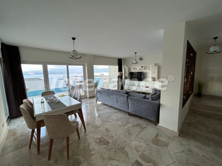 Вилла или дом в Адабюкю, Бодрум вид на море с бассейном: купить недвижимость в Турции - 70374