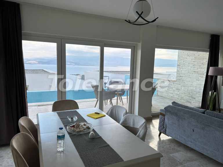 Вилла или дом в Адабюкю, Бодрум вид на море с бассейном: купить недвижимость в Турции - 70375