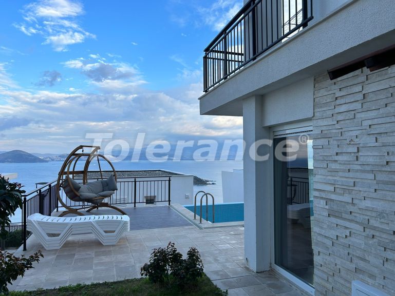 Вилла или дом в Адабюкю, Бодрум вид на море с бассейном: купить недвижимость в Турции - 70377