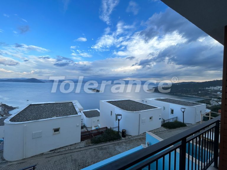 Вилла или дом в Адабюкю, Бодрум вид на море с бассейном: купить недвижимость в Турции - 70381