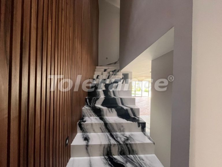 Вилла или дом от застройщика в Алтынташ, Анталия с бассейном: купить недвижимость в Турции - 107548