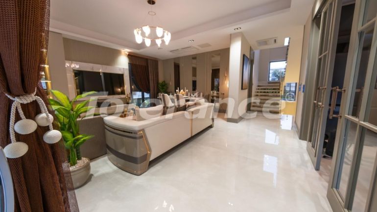 Вилла или дом от застройщика в Алтынташ, Анталия с бассейном в рассрочку: купить недвижимость в Турции - 135963