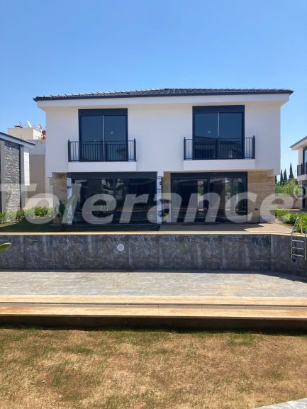 Вилла или дом от застройщика в Алтынташ, Анталия с бассейном: купить недвижимость в Турции - 53135