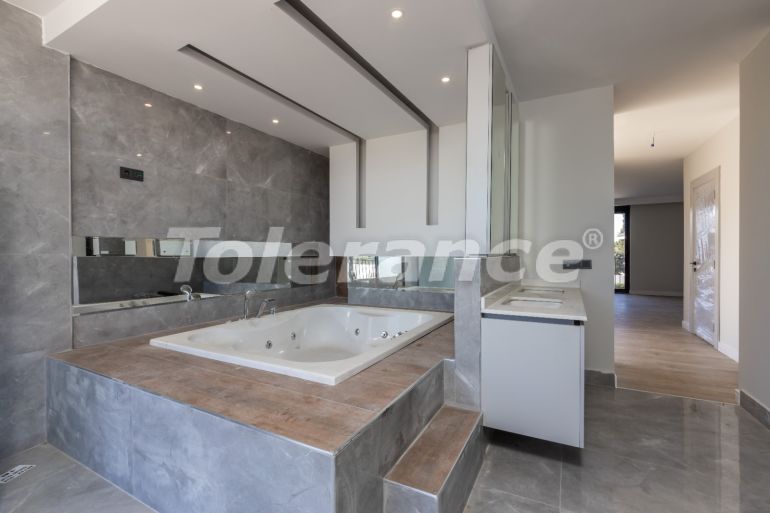 Вилла или дом от застройщика в Алтынташ, Анталия с бассейном: купить недвижимость в Турции - 67014