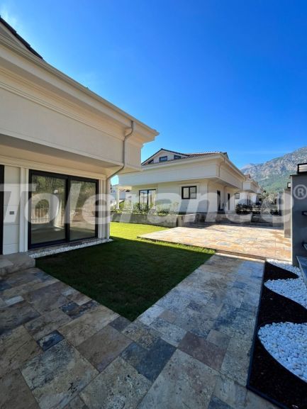 Вилла или дом от застройщика в Арсланбуджак, Кемер с бассейном: купить недвижимость в Турции - 103386