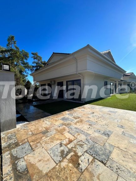 Вилла или дом от застройщика в Арсланбуджак, Кемер с бассейном: купить недвижимость в Турции - 103387