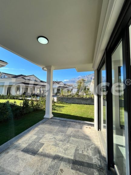 Вилла или дом от застройщика в Арсланбуджак, Кемер с бассейном: купить недвижимость в Турции - 103392