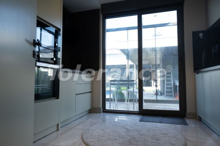 Вилла или дом от застройщика в Арсланбуджак, Кемер с бассейном: купить недвижимость в Турции - 103474