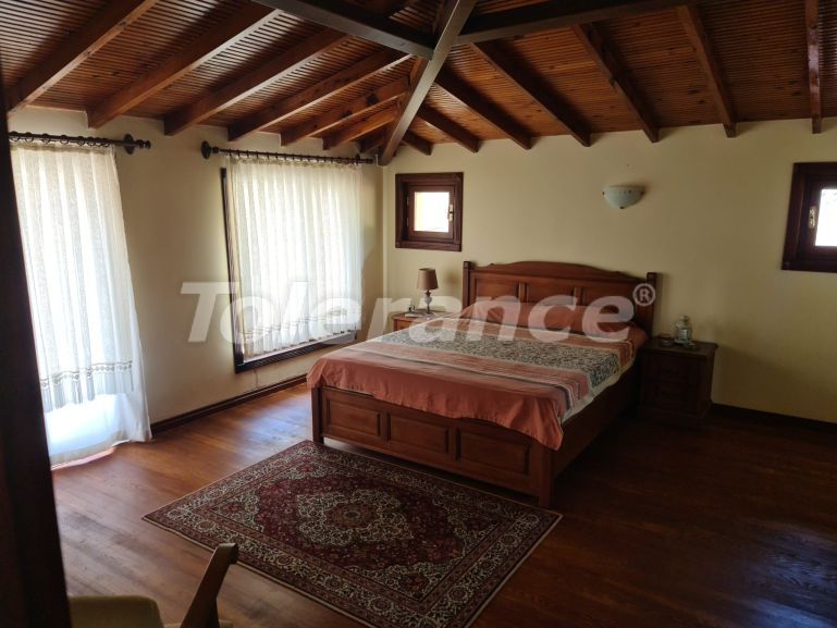 Вилла или дом в Арсланбуджак, Кемер с бассейном: купить недвижимость в Турции - 116144