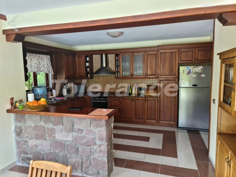 Вилла или дом в Арсланбуджак, Кемер с бассейном: купить недвижимость в Турции - 116150