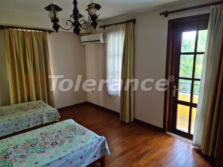 Вилла или дом в Арсланбуджак, Кемер с бассейном: купить недвижимость в Турции - 116154