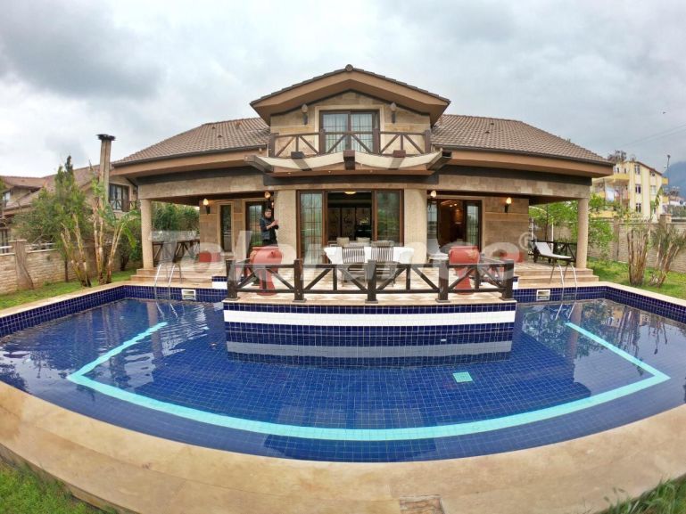 Вилла или дом от застройщика в Арсланбуджак, Кемер с бассейном: купить недвижимость в Турции - 127908