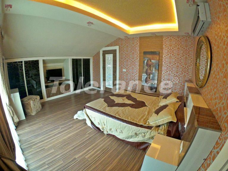 Вилла или дом от застройщика в Арсланбуджак, Кемер с бассейном: купить недвижимость в Турции - 127928