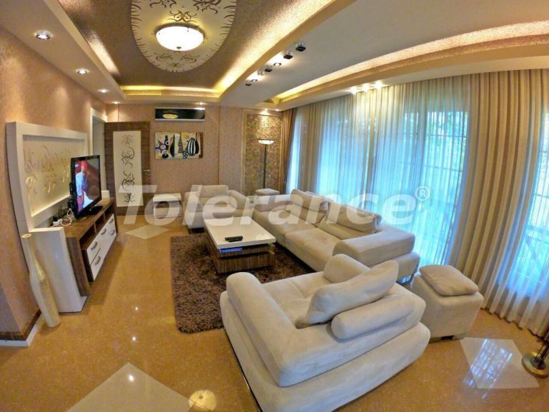 Вилла или дом от застройщика в Арсланбуджак, Кемер с бассейном: купить недвижимость в Турции - 127932