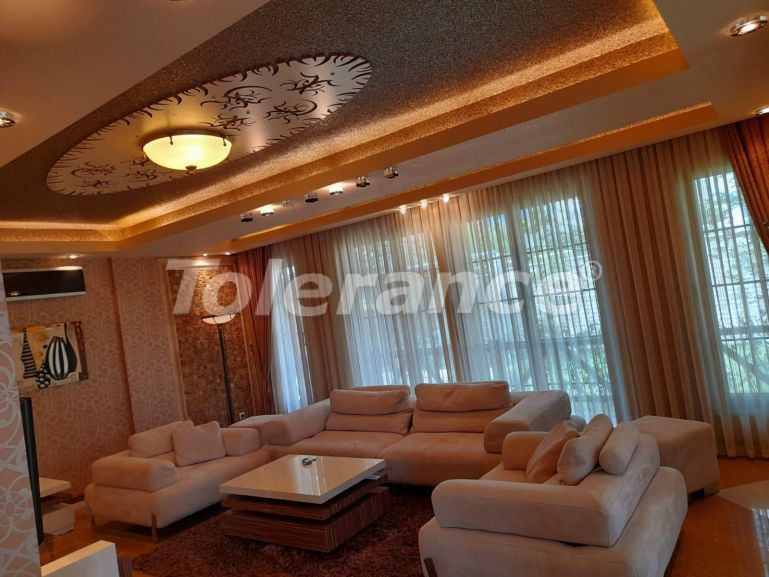 Вилла или дом от застройщика в Арсланбуджак, Кемер с бассейном: купить недвижимость в Турции - 127934