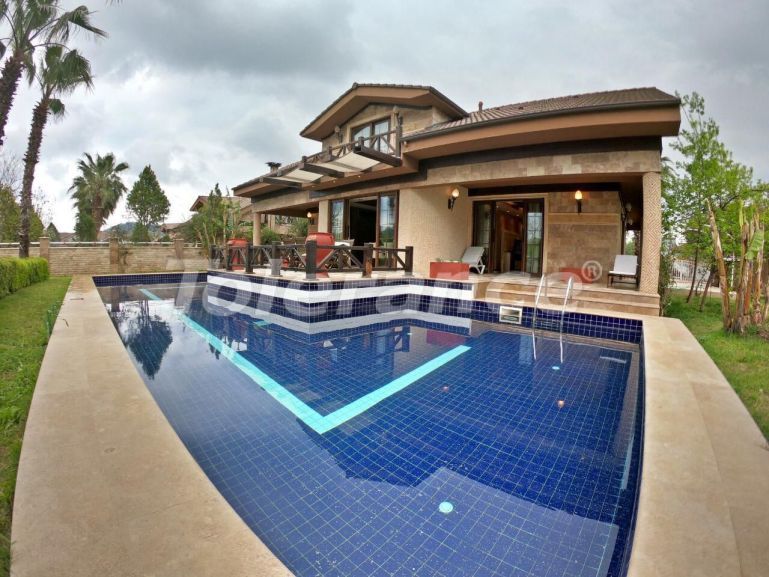 Вилла или дом от застройщика в Арсланбуджак, Кемер с бассейном: купить недвижимость в Турции - 127936