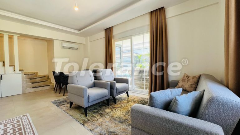 Вилла или дом в Арсланбуджак, Кемер с бассейном: купить недвижимость в Турции - 136342