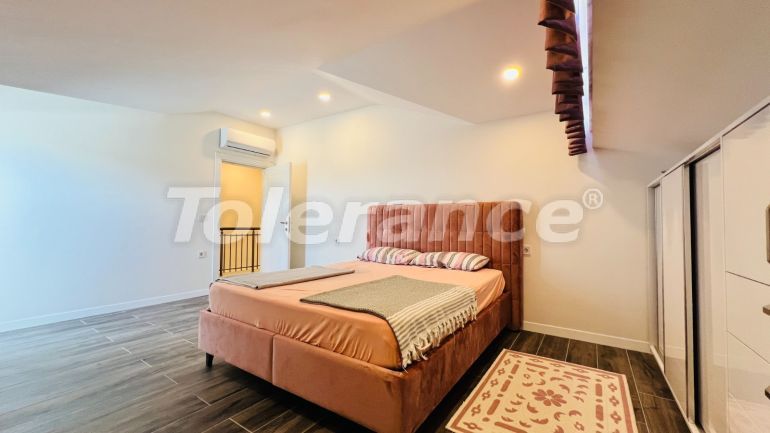 Вилла или дом в Арсланбуджак, Кемер с бассейном: купить недвижимость в Турции - 136361